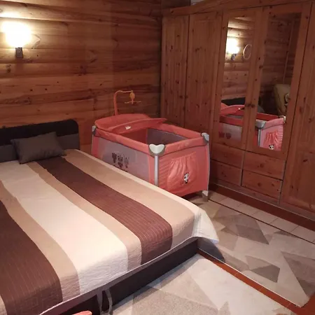 アパート Napfuerdo エゲル