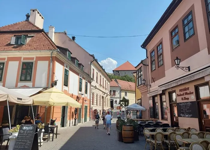 Lägenhet Napfuerdo Eger