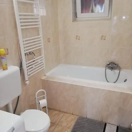 Napfuerdo Apartment Eger